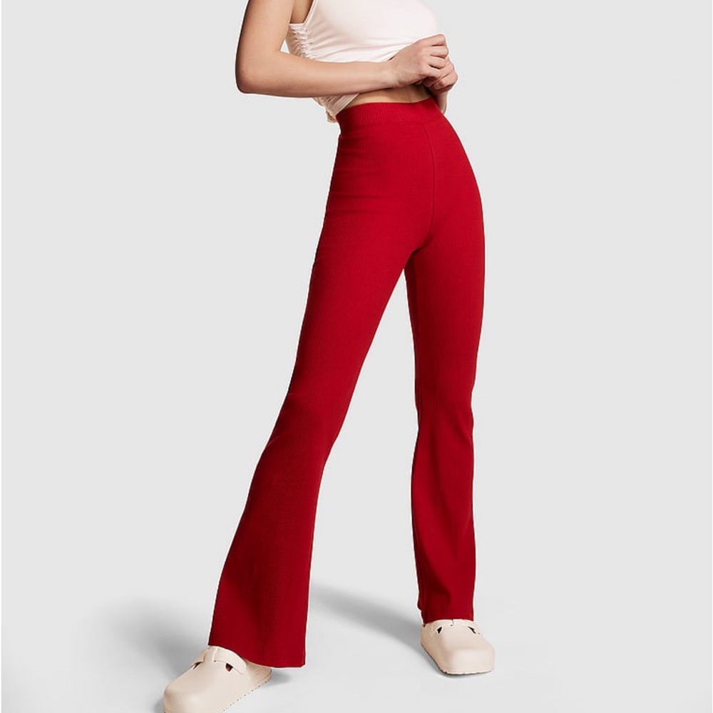 Ribbed flared leggings sized xs short length from PINK.